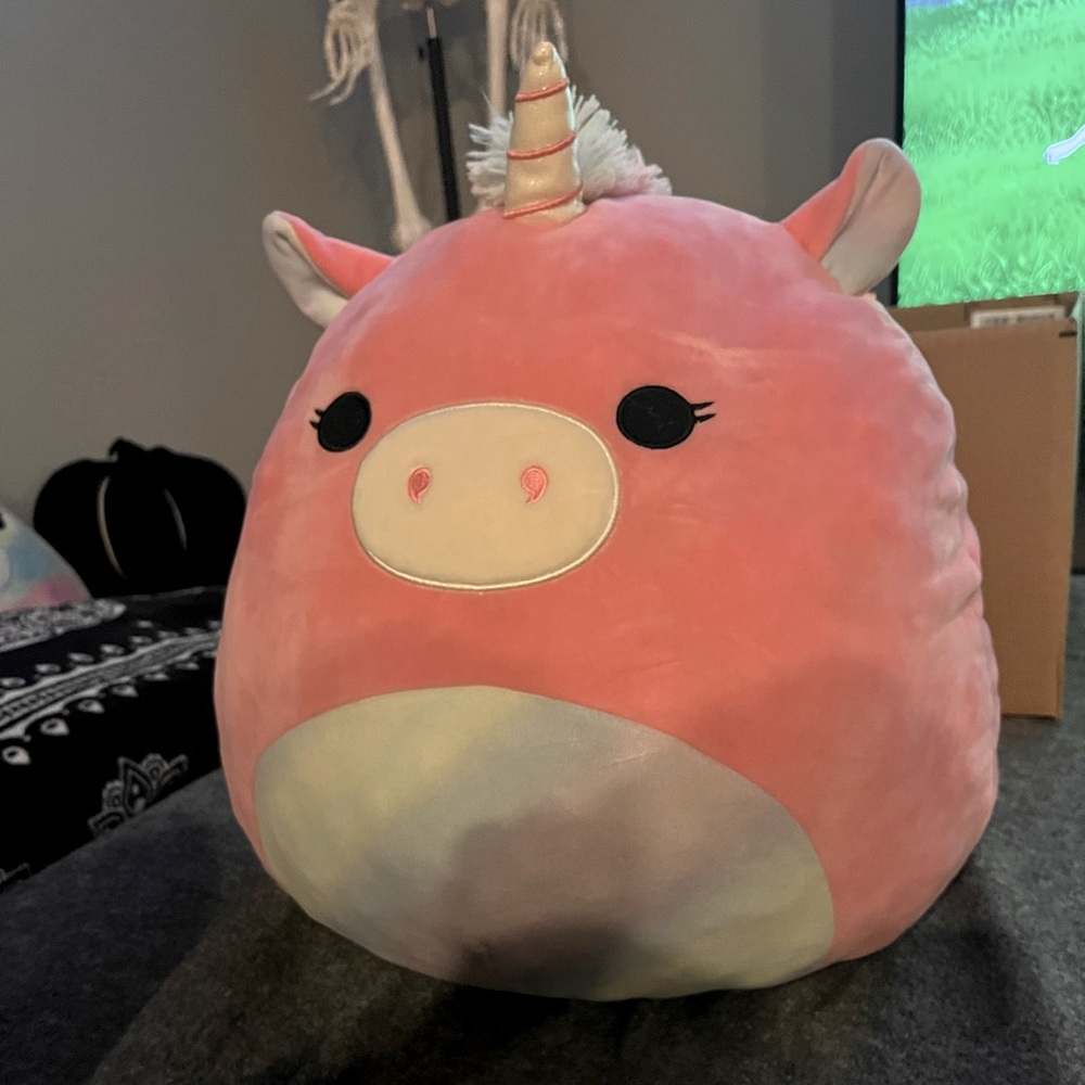 Sena the unicorn 16 inch squishmallow